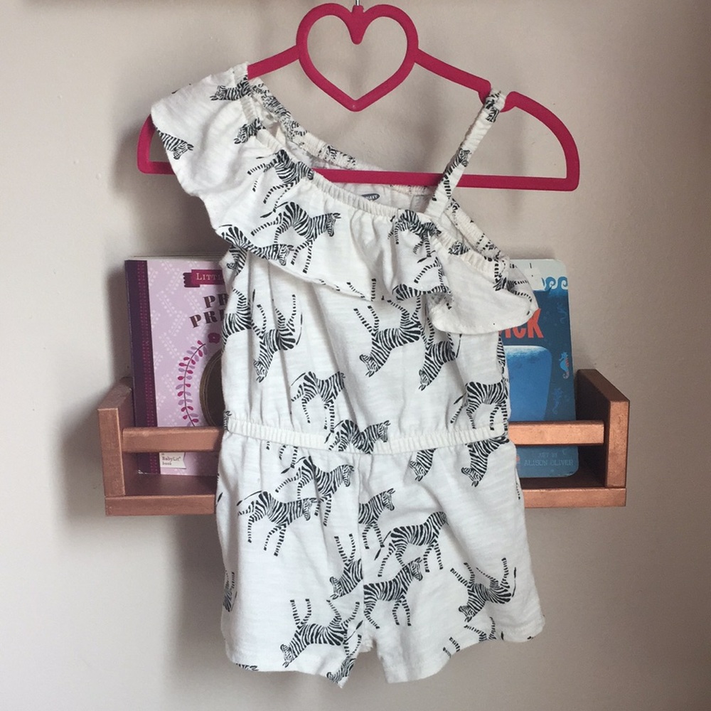 Toddler girl’s Old Navy romper